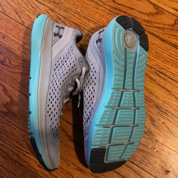 Gym sneakers - Picture 4 of 4